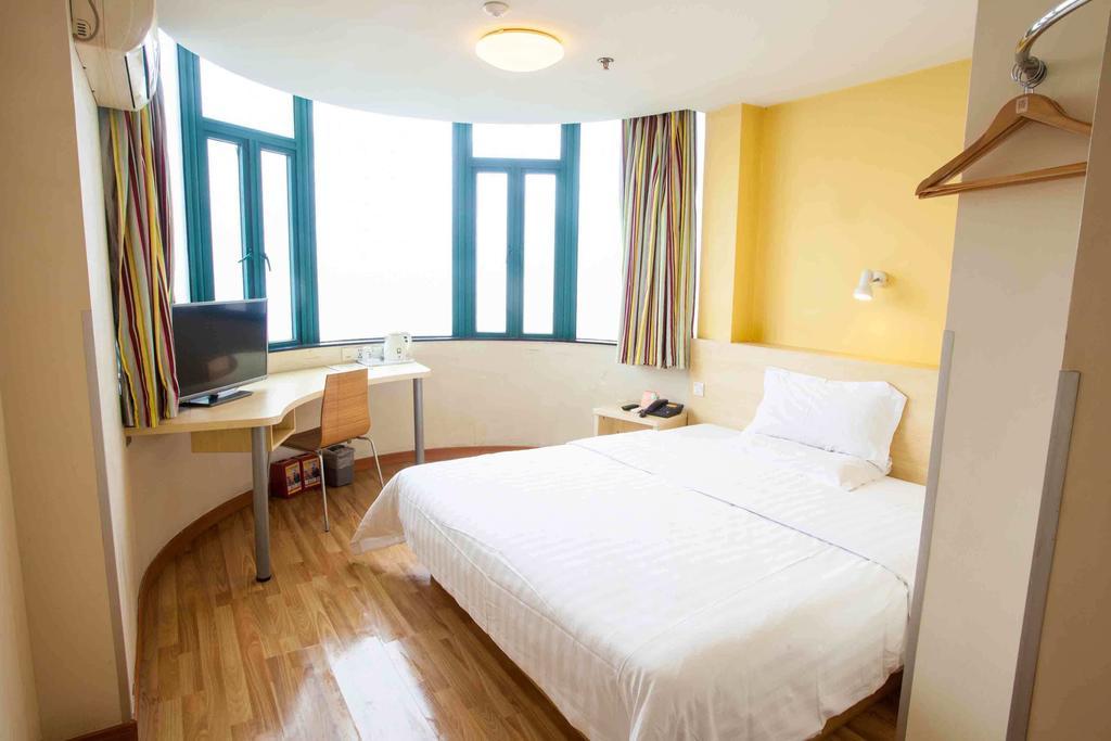 7Days Inn Yueyang East Maoling Pedestrain Street Exterior foto