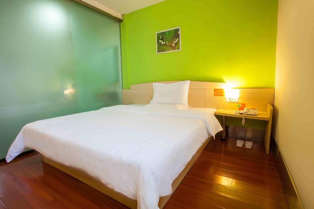 7Days Inn Yueyang East Maoling Pedestrain Street Quarto foto