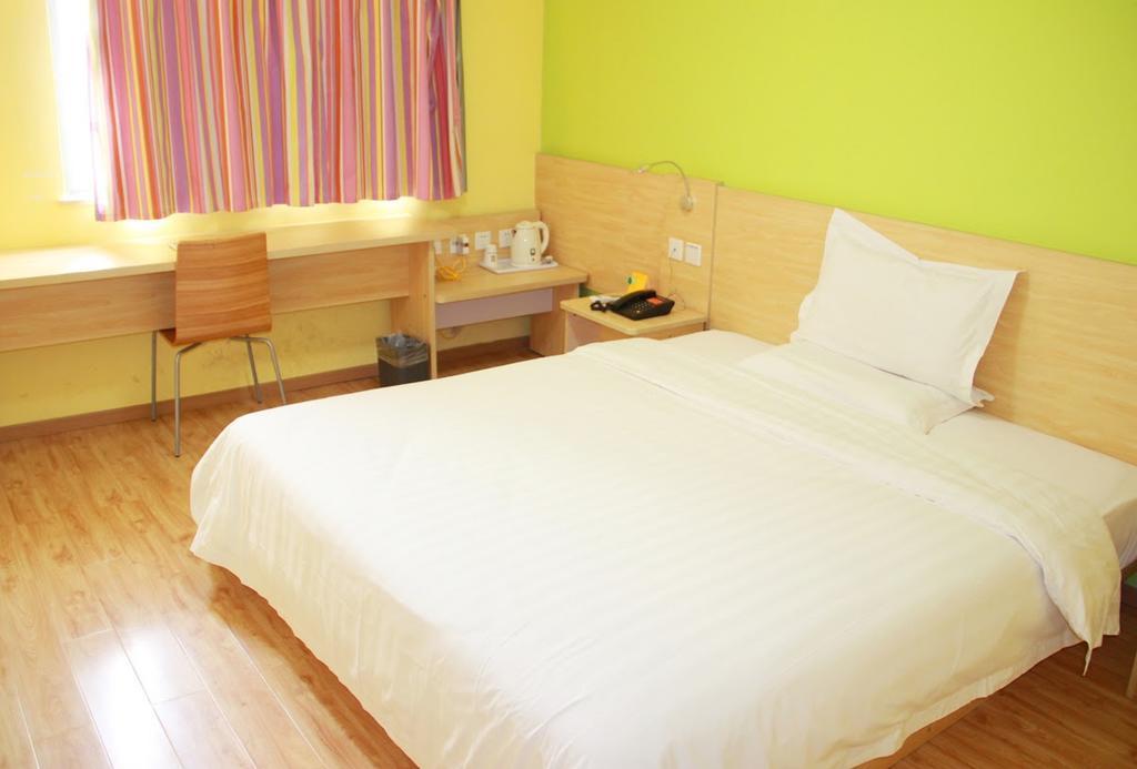 7Days Inn Yueyang East Maoling Pedestrain Street Exterior foto