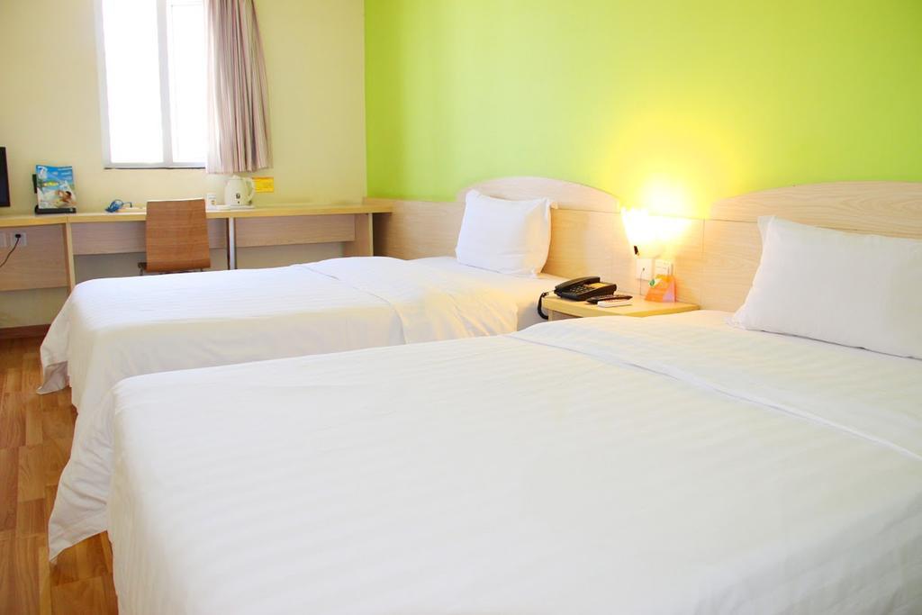 7Days Inn Yueyang East Maoling Pedestrain Street Exterior foto